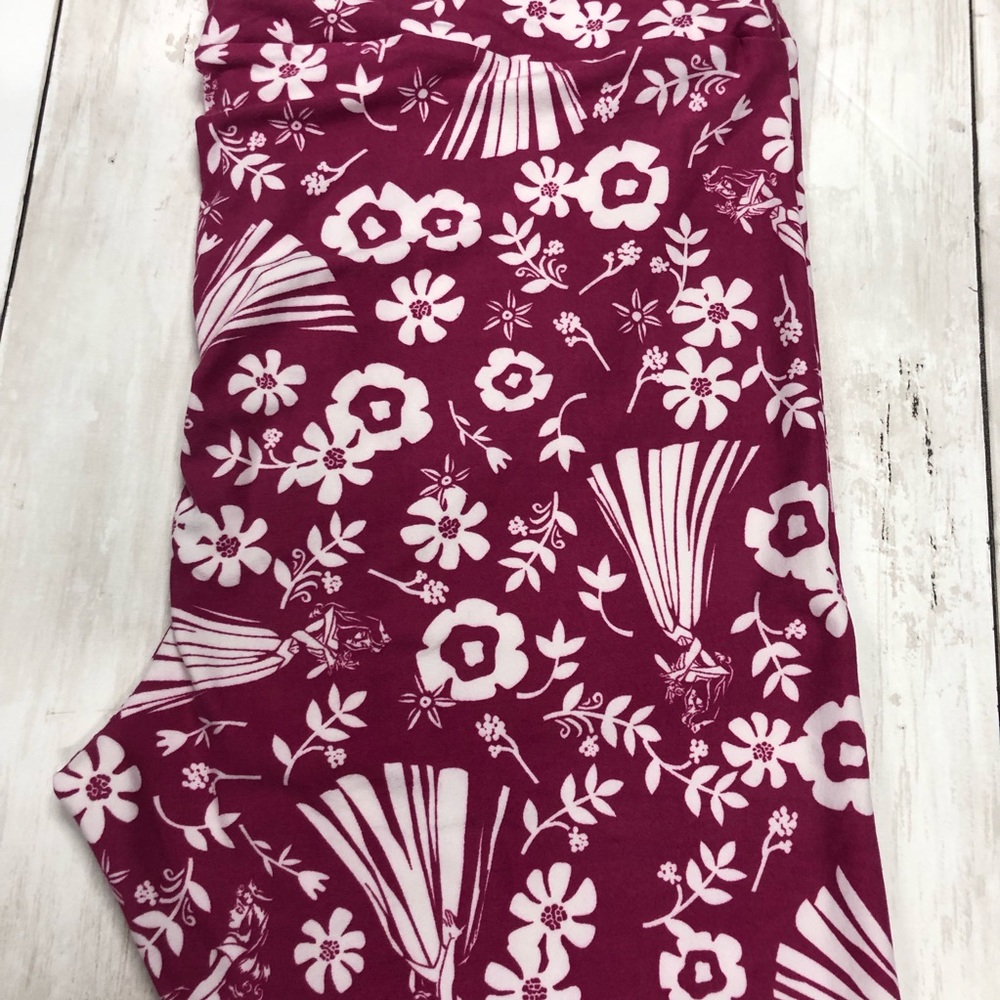 Sleeping Beauty Plus Size LuLaRoe Leggings Retired design!